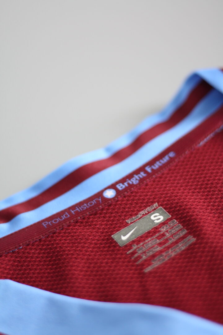 Aston Villa - Home 09/10 – Bild 5