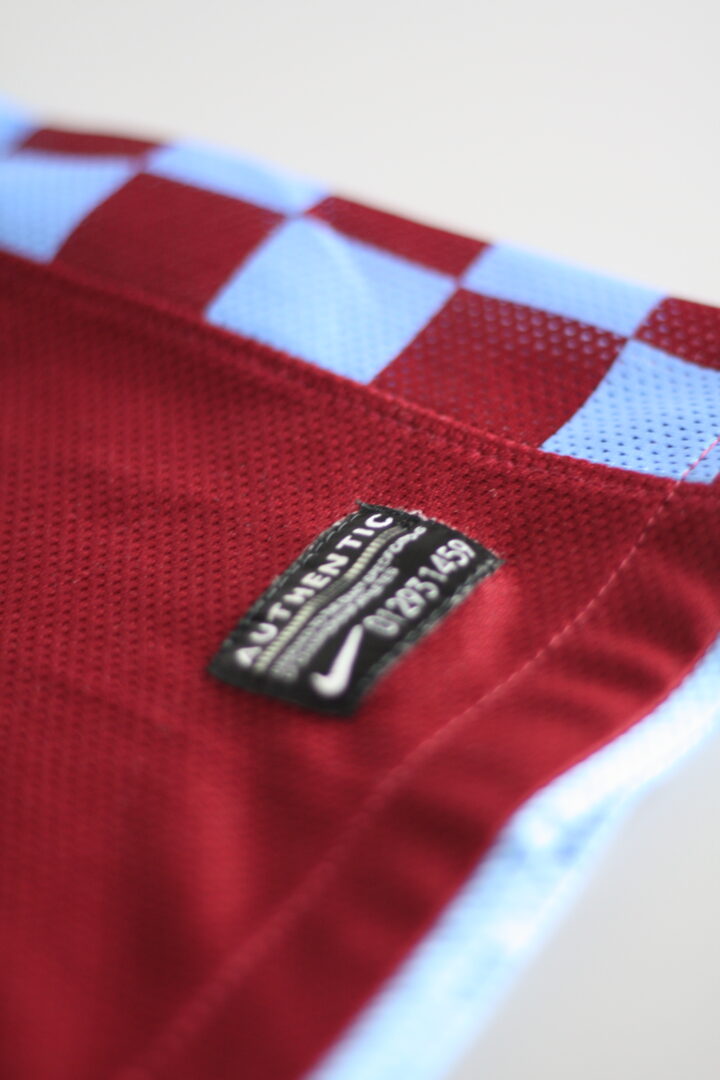 Aston Villa - Home 10/11 – Bild 6