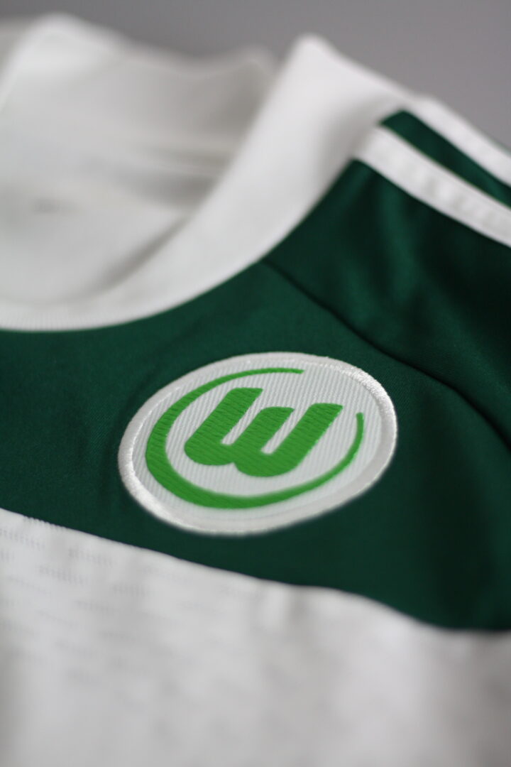 VfL Wolfsburg - Mandzukic 18 – Bild 4