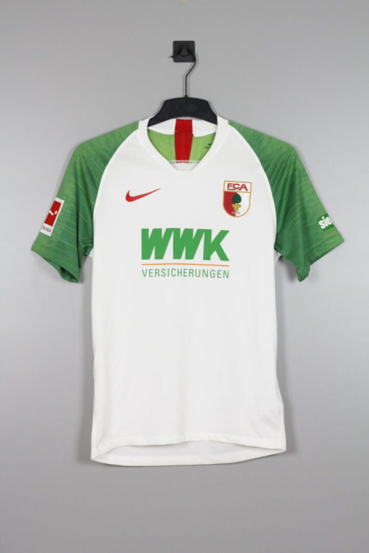 FC Augsburg - Finnbogason 27